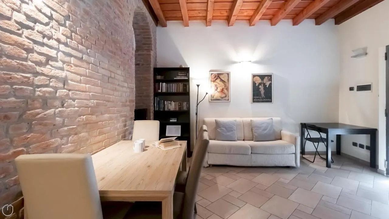 Italianway - Muratori 8 Milan